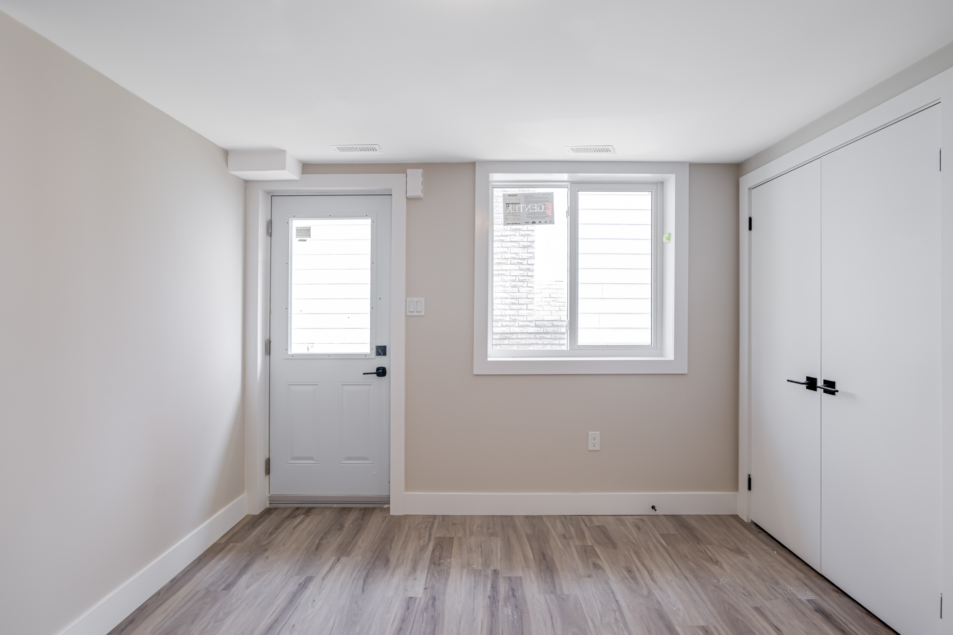 64 Collete Crescent - Unit 2